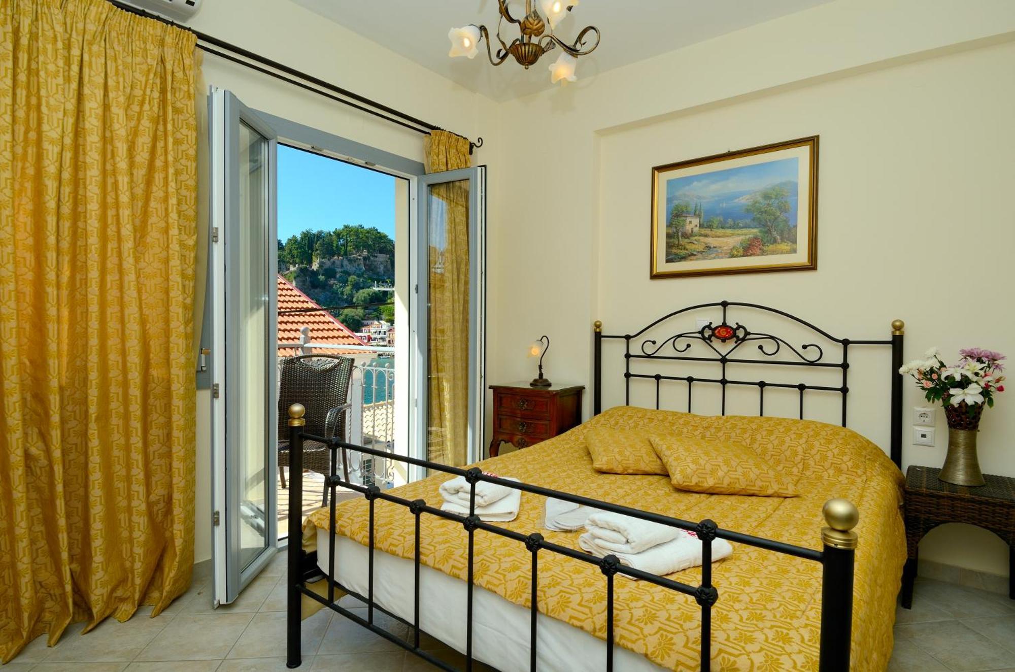 Acrothea Hotel Parga Dış mekan fotoğraf