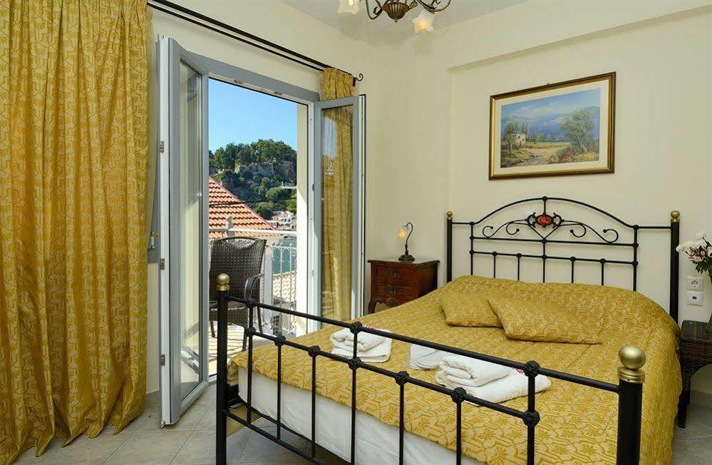 Acrothea Hotel Parga Dış mekan fotoğraf